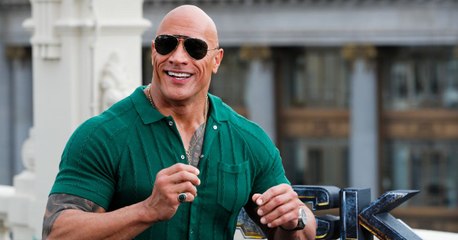 Así como ‘La Roca’ sorprendió a estos turistas, sueño con que Henry Cavill me sorprenda en mi vida