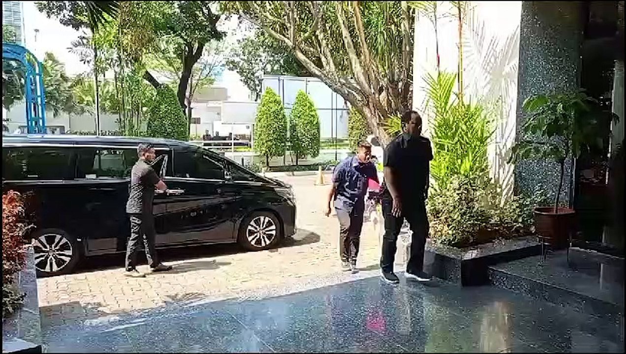 Ketum Hanura Arsjad Rasjid Tiba di Gedung TPN Ganjar Presiden