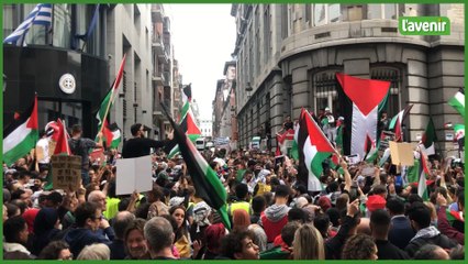 "Free Palestine", "Allah Akbar": des centaines de personnes manifestent pour un cessez-le-feu entre Israël et la Palestine à Bruxelles