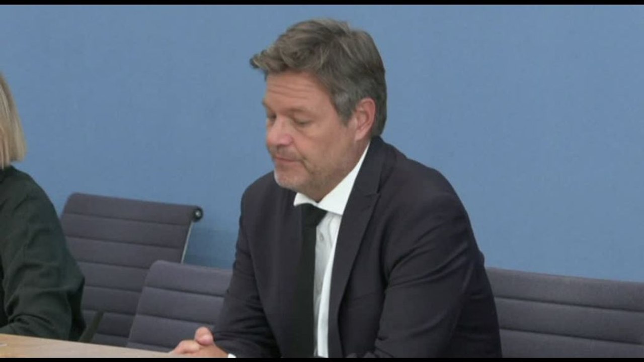 Germania, ministro Economia: cattiva crescita? Colpa guerra di Putin