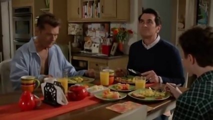 Modern Family - Bloopers Season 5.   Ariel Winter • Ty Burrell • Sofia Vergara