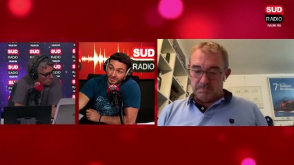 Antoine Dupont avec un casque à l'entrainement aujourd'hui !