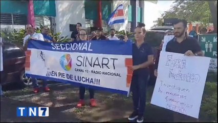 tn7-empleados-de-sinart-se-manifestaron-esta-mañana-111023