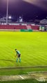 Federação Catarinense afasta árbitro que fez gesto obsceno para a torcida do Inter de Lages