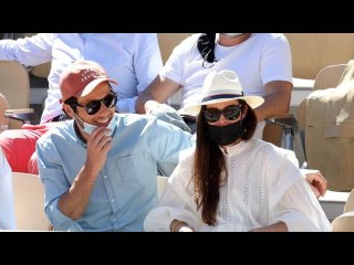 Vianney et sa compagne, Jean Dujardin, Nathalie Péchalat... Les stars se bousculent à Roland-Garros