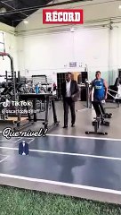 Igor Lichnovsky BESA a Quiñones tras verlo con traje