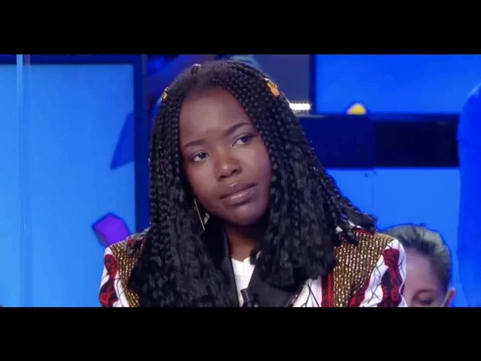 Stellia (The Voice) évoque une séquence bouleversante non diffusée : "On ne voit pas que je pleure"