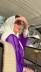 ياسمين صبري بالحجاب في مسجد بأبو ظبي