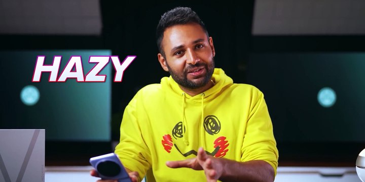 HOW-is-this-folding-phone-so-affordable-_3