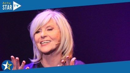 Chantal Ladesou : cette bévue très blessante qu'elle a faite en présentant Valérie Trierweiler à son