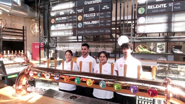 Real Betis y Sevilla FC apadrinan el programa de becas 'Talento' de Fundación Cruzcampo