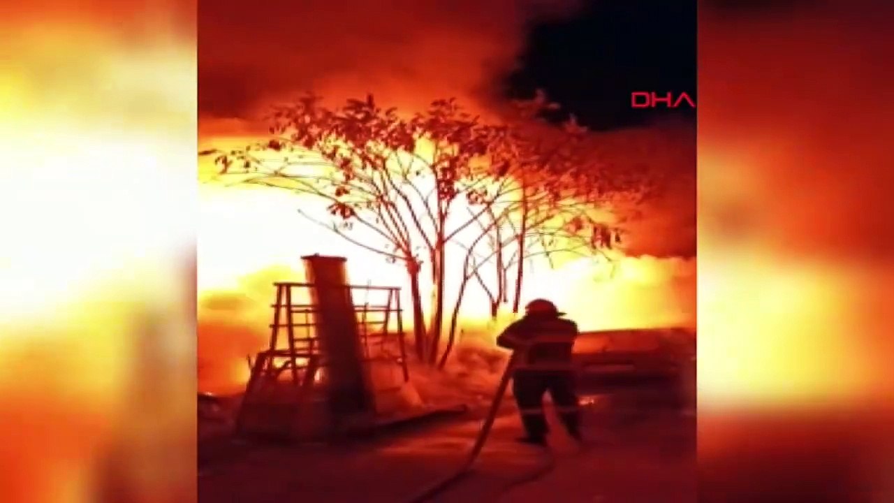 Incendie sur le site de Mahrukatçılar à Burdur : 30 tonnes de morceaux de bois et de voitures brûlées