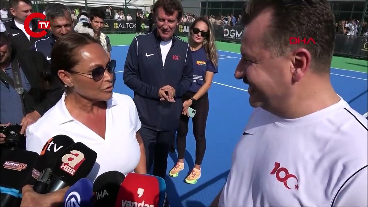 Hülya Avşar siyasete mi atılıyor? Olay 'adaylık' açıklaması...