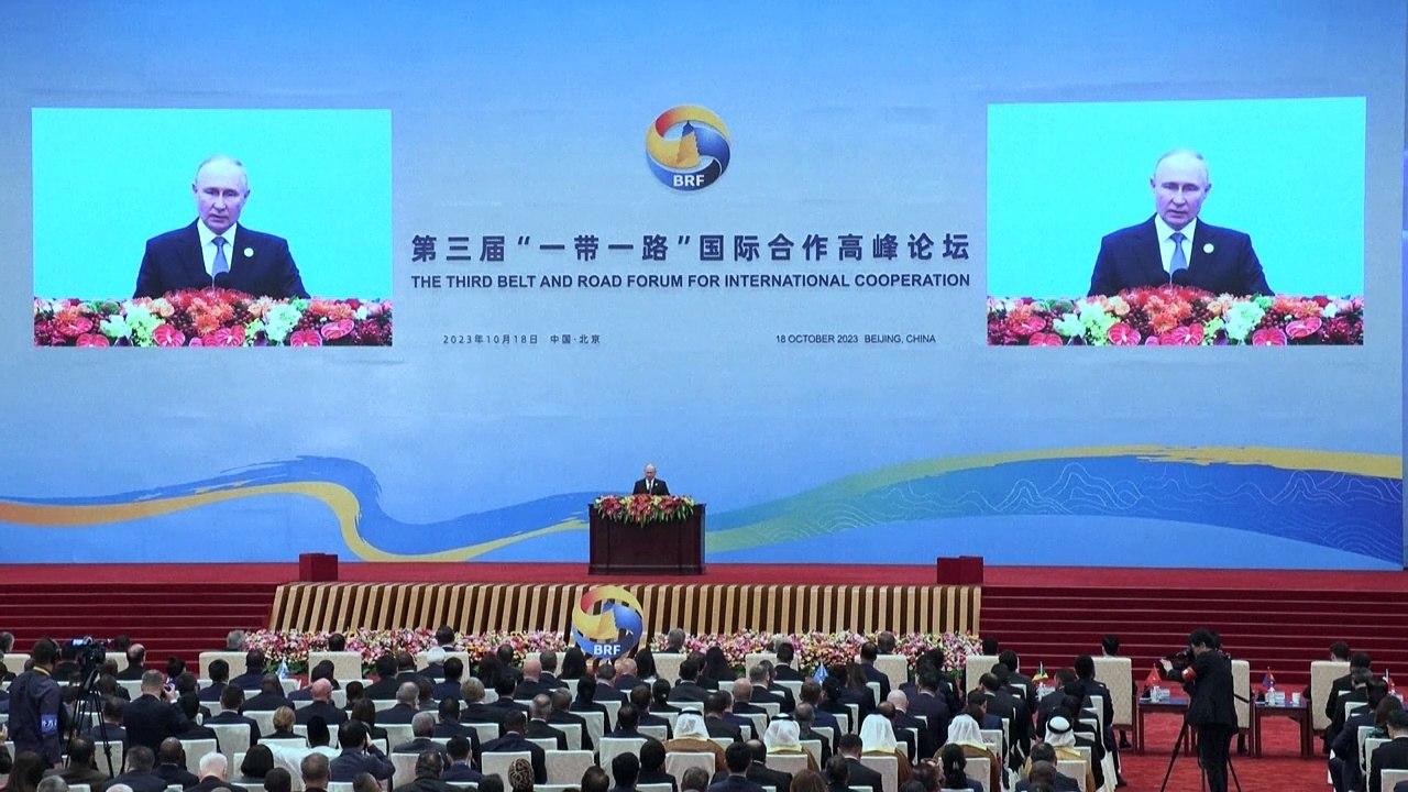 Gipfel in Peking: Putins Rückkehr auf die internationale Bühne