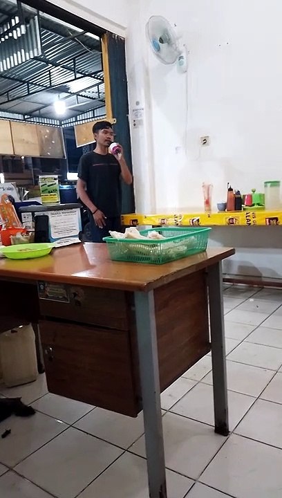 Pengamen Viral