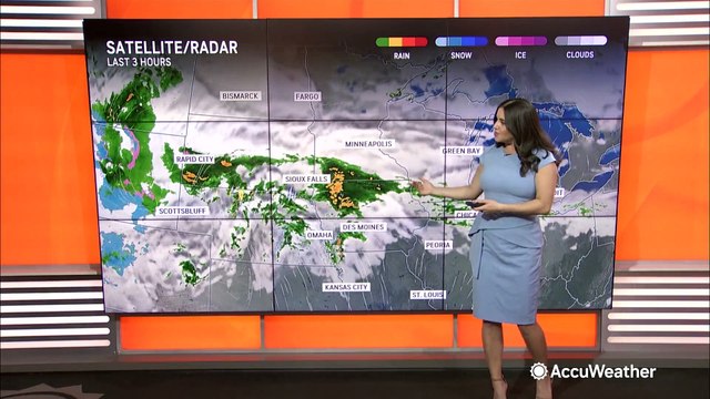 Powerful system sweeps across the Plains