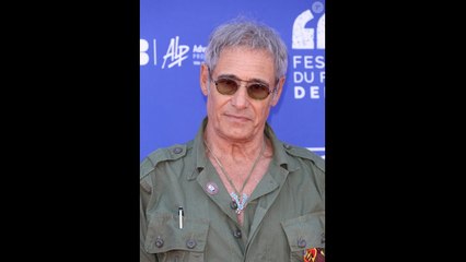 Gérard Lanvin installé à Marrakech avec sa femme : son refuge avec poulailler et potager qui le re