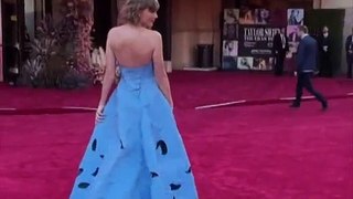 Taylor Swift debuted a faux bob haircut at the world premiere of her 