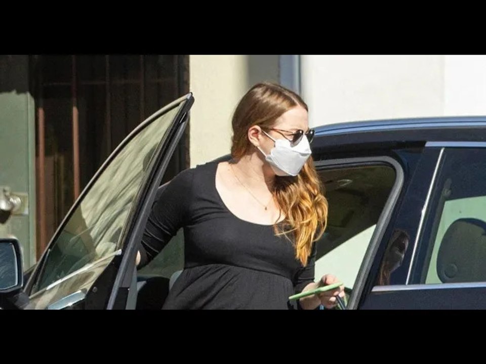 Emma Stone enceinte : l'accouchement est imminent, un ventre très arrondi