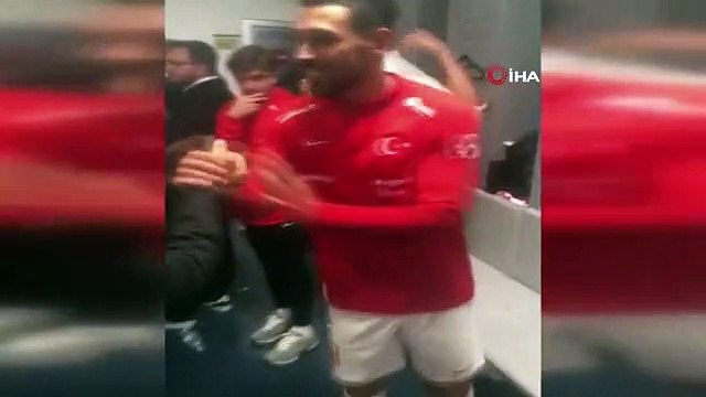 Cumhurbaşkanı Erdoğan'dan A Milli Futbol Takımı'na tebrik telefonu