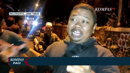 Скачать видео: Diduga Akibat Korsleting, Gudang Mebel di Mojokerto Ludes Terbakar