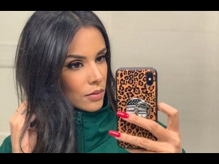 Shy'm maman : sa vidéo attendrissante avec son fils « pot de colle »