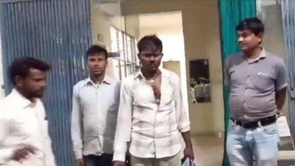 दमोह: व्यापारी पर पड़ोसी ने किया धारदार हथियार से हमला, आरोपी की तलाश जारी