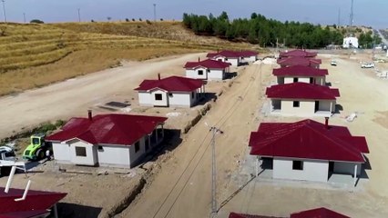 Mehmet Özhaseki: Deprem bölgesinde 100 bin köy evimizi çelikten yapacağız