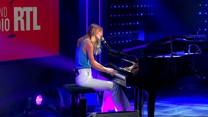 Marie Poulain - Dans un vieux rock'n'roll (Live) - Le Grand Studio RTL