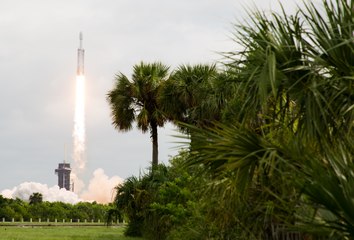 Psyche Launches to a Metal Asteroid (Official NASA Broadcast)