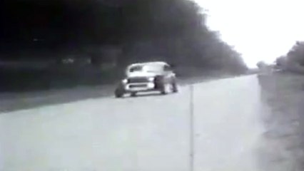 Juan Oscar Facchini & José Mos Fatal Crash @ Tandil 1964 (Aftermath)