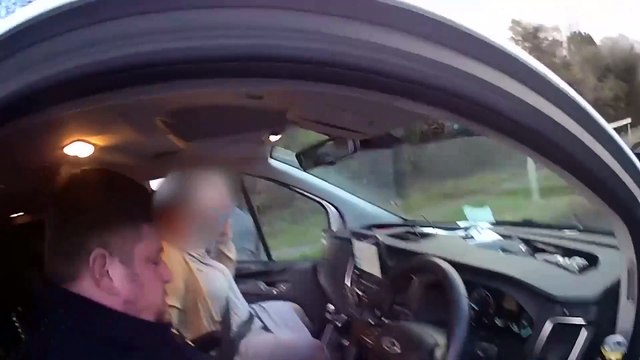 Watch as drug dealer arrested by armed officers on A27 in Worthing