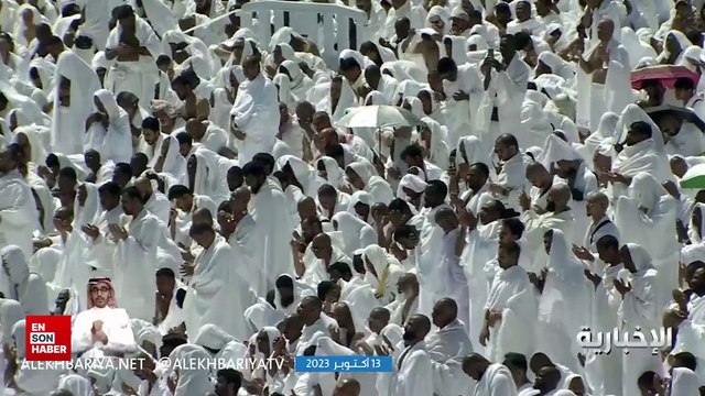 Kabe İmamı Şeyh Hayyat, Filistinlilere dua ederken gözyaşlarına boğuldu