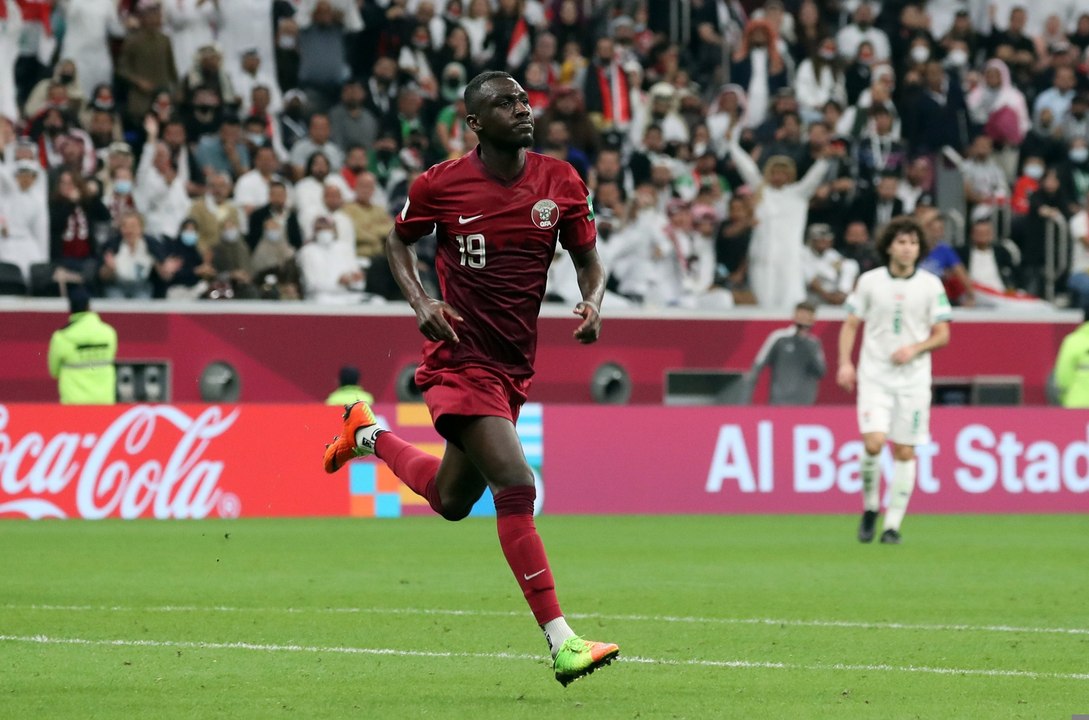 المعز علي ضمن المرشحين لجائز أفضل لاعب آسيوي