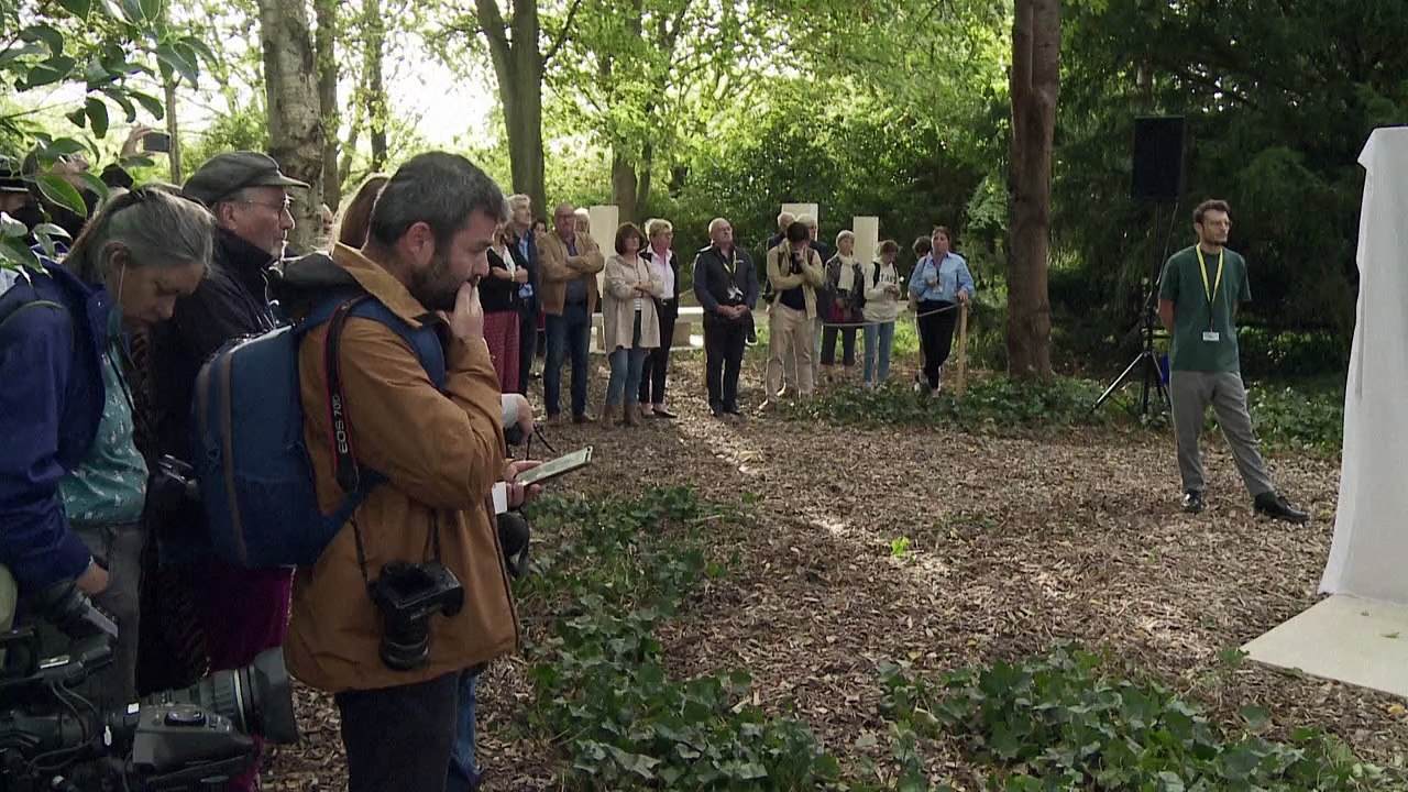 Neuer Gedenkstein für getötete Kriegsreporter enthüllt