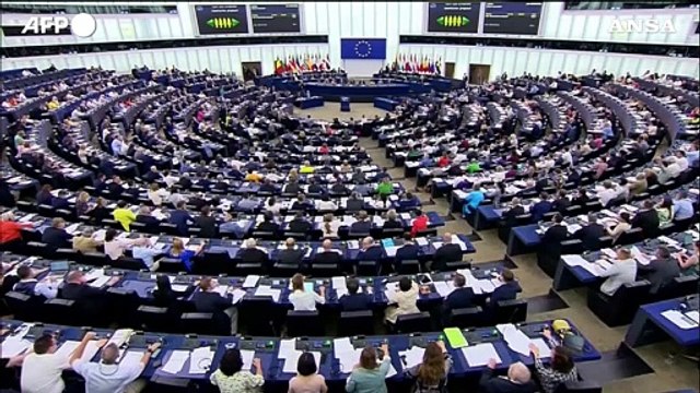 L'Ue non ferma gli aiuti ai palestinesi e Israele rispetti i diritti