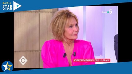 "Vous n'allez pas rester comme ça ?" : Clémentine Célarié et une autre célèbre actrice clashées sur