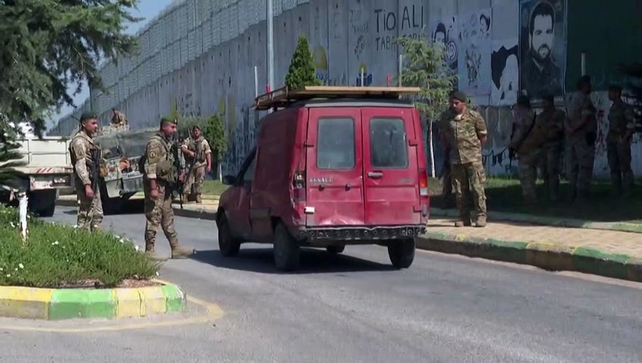 Lebanese soldiers, UN peacekeepers on southern border with Israel