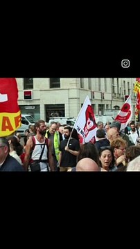 rassemblement intersyndicale Niort la vie est trop chère augmentez nos pensions et nos salaires