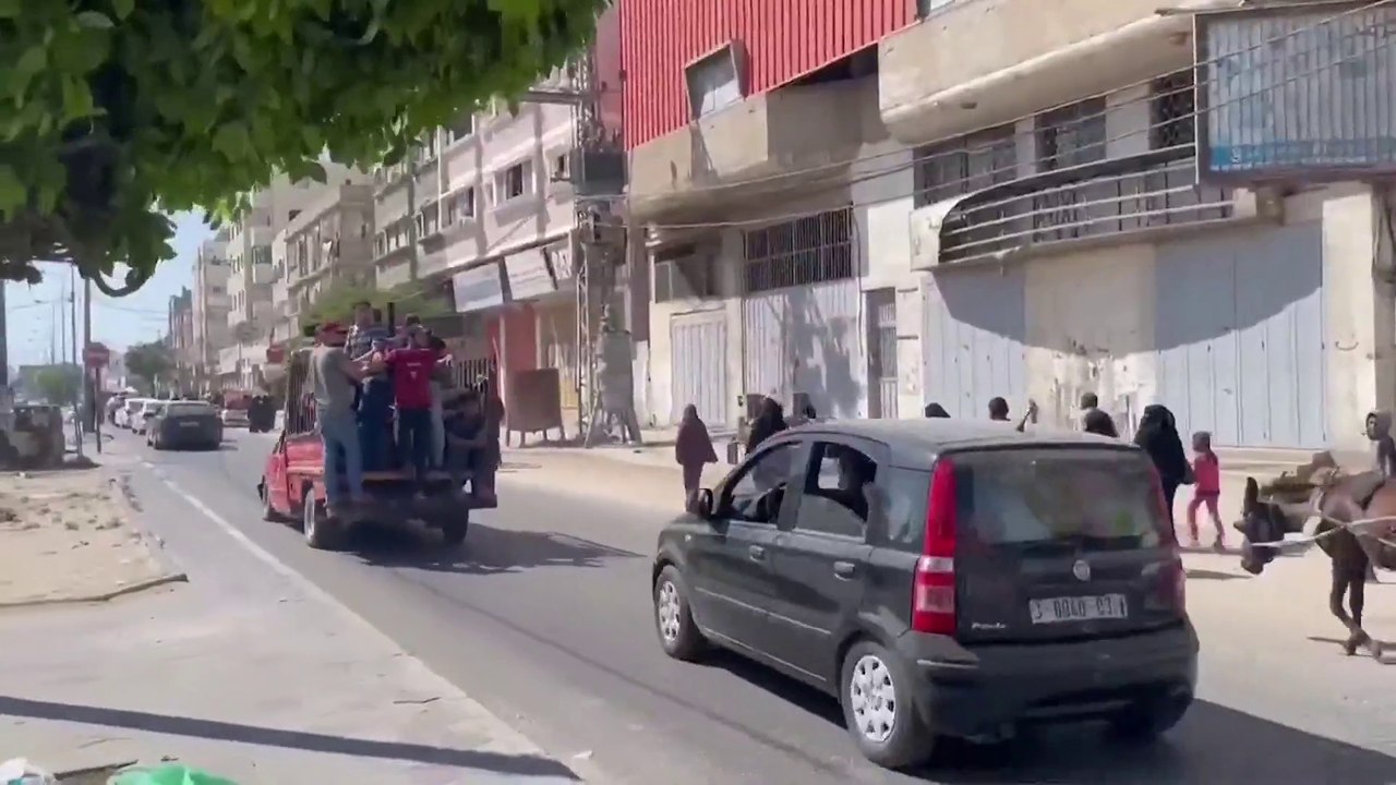 شاهد.. سكان #غزة يغادرون جنوبا بعد أوامر الإخلاء الإسرائيلية #العربية