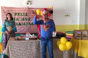 Com guloseimas e brinquedos, professores promovem a alegria de crianças em comunidades ciganas de Sousa