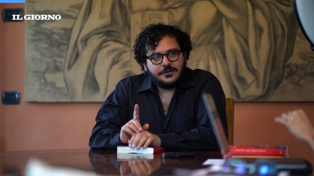 Patrick Zaki a Milano per presentare il suo libro: ?Io dalla parte degli indifesi, le polemiche non mi faranno mai cambiare idea?