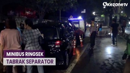 Kabur Usai Tabrak Pengendara Motor, Minibus Ringsek Tabrak Separator di Kebayoran Lama