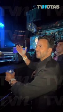 Luis Fonsi no pudo ocultar su emoción al ver a Luis Miguel en concierto