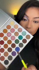 Easy blue cut crease tutorial