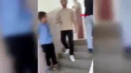 Okumasını istemediği kız kardeşinin okulunu basıp 5 öğretmeni yaraladı