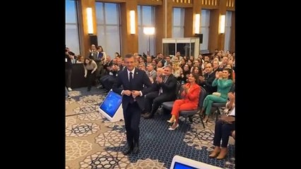 Özgür Özel’den Türk Eczacılar Birliği’nin ödülüne teşekkür paylaşımı