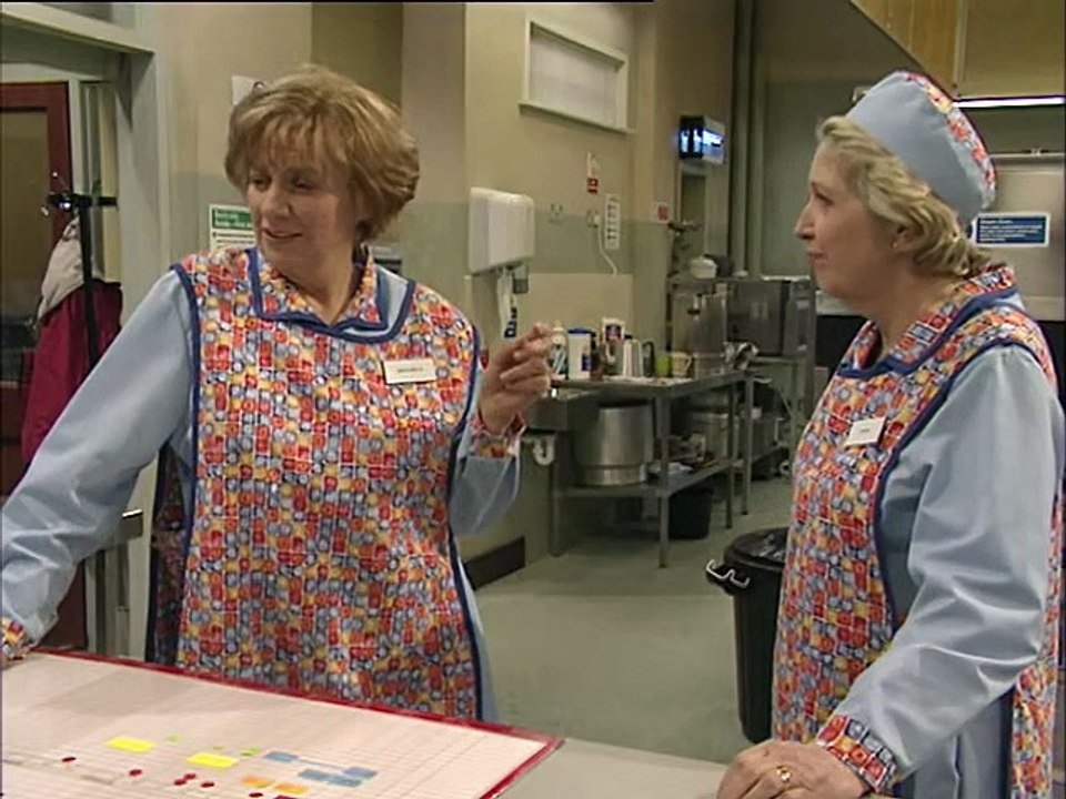 Dinnerladies S02E01 Catering
