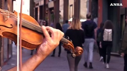 Gli stranieri amano l'Italia e la Venere e' un cult