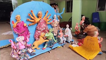 शारदीय नवरात्र से मूर्तिकारों को बड़ी उम्मीद, अंत समय तक जुटे रहे सजाने में